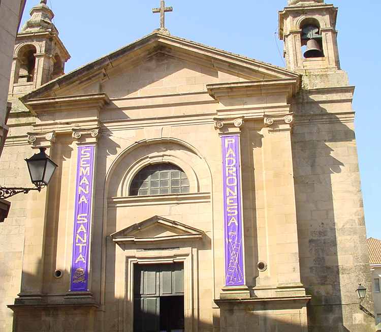 Iglesia parroquial santiago situada en Padrón